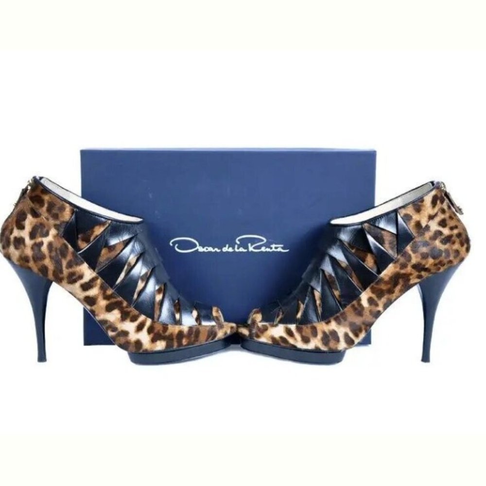 Oscar de la Renta - Picture 5 of 5